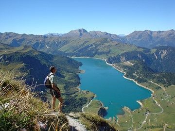 Day 2: Chamonix - Bionnassay (1350m)