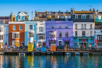 A QUINTESSENTIAL ENGLISH COASTAL GETAWAY