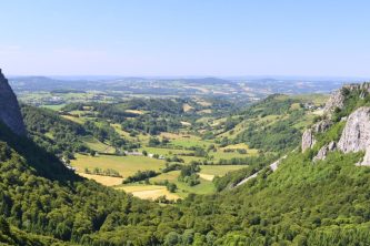 AUVERGNE - VOLCANOES, LAKES & HISTORIC VILLAGES