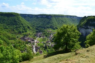 travel-in-france-to-jura-high-point-holidays_baume-les-messieurs-grange